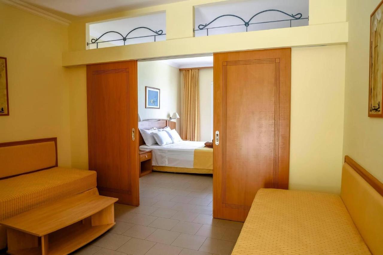 Coloma Apartments Pefkos Pefki Екстериор снимка